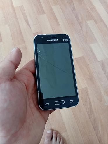 philips xenium 9@9s: Samsung 16 GB, rəng - Qara, İki sim kartlı — 6