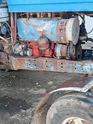 вешак для одежды: Mavi rəngli təkərli kənd təsərrüfatı traktoru. Texniki xüsusiyyət və — 2