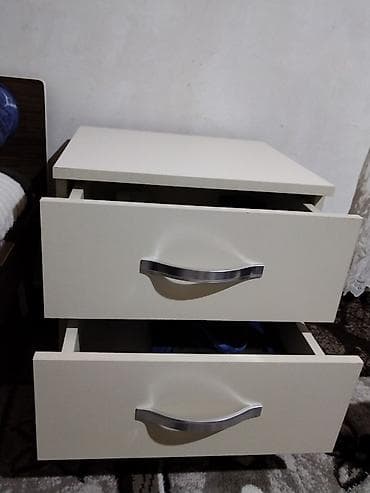 krem rengi metbex mebelleri: Yenidir. 2qapılı siyirməli tumpa özüm yığmışam matreal çox əladır söz — 2