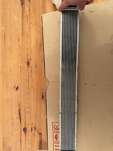 su radiatoru vaz: Hyundai Sonata Hybrid radiatoru (OEM – Hanon Systems) Satılır: Hyundai — 1