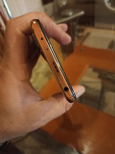 philips xenium 9@9h: Redmi Note 10 Pro, 128 GB, rəng - Qızılı — 4