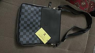 qizil alan: Çiyin çantası, Louis Vuitton, Yeni — 1