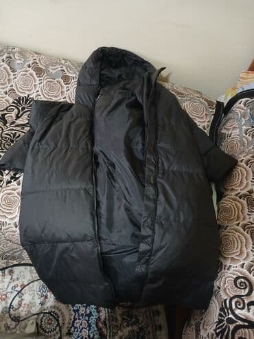 детские зимние куртки с капюшоном: Qara rəngli isti qış gödəkçəsi Qadin ucun turkiyeden getirilib — 2