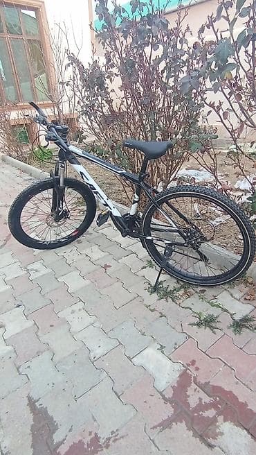 idman ve hobbi: SAFT dağ velosipedi - Çərçivə: Alüminium ərintisi, qara-ağ rəng — 6