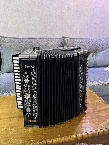 piano: Akustik Akkordeon, İşlənmiş, Ünvandan götürmə, Pulsuz çatdırılma, Ödənişli çatdırılma — 3