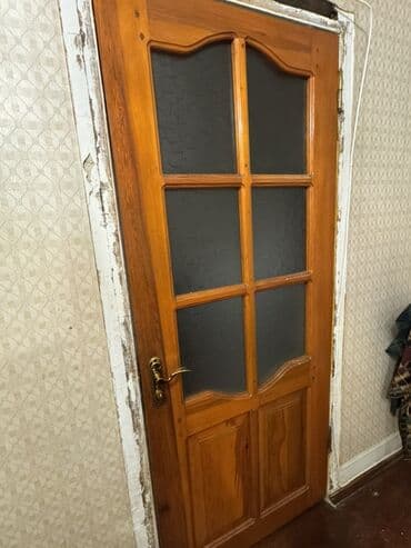 Qapılar və aksessuarlar: Taxta iç qapı dəsti - Material: təbii ağac (laklı), klassik dizayn - — 1