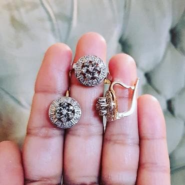 Çantalar: Dəstə daxildir: Üzük, Sırğa, Sarı qızıl, 750 Əyar — 3