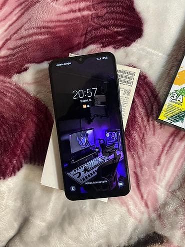 telefonların satisi: Samsung Galaxy A30, rəng - Qara, Barmaq izi — 8