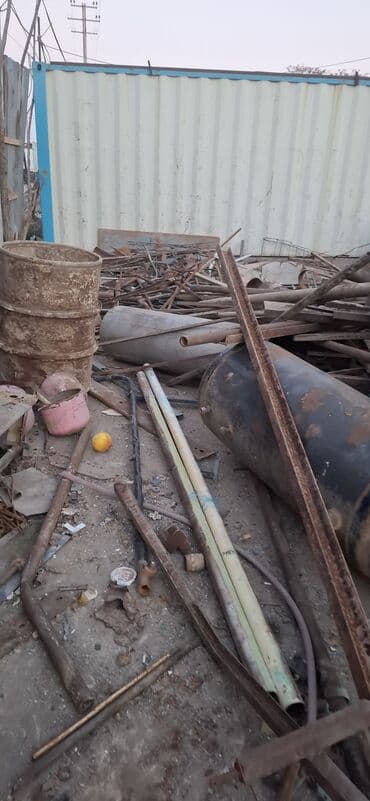 evlere su catdirilma: Metall tullantılarının daşınması və yığımı xidməti unvanan gotruy - — 2
