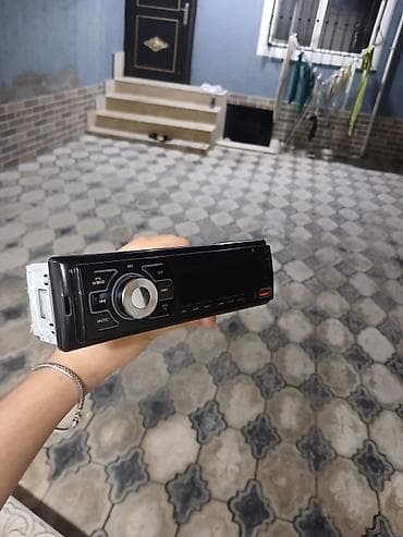 iphone 8 plus 2 ci el: Avtomobil maqnitofonu – 1DIN ölçü USB/AUX/BT/FM hər şeyi işləkdi idel — 1