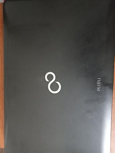 plesdeyşin 2: Fujitsu noutbuk Lifebook AH512 - Ekran: təxminən 15.6" (parlaq LED — 3