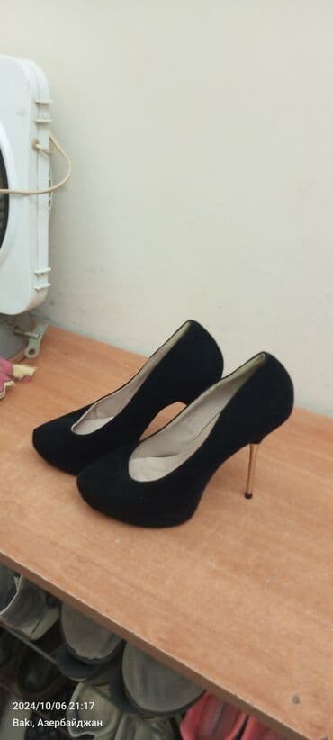 замшевые туфли на платформе: Туфли, Размер: 39, цвет - Черный, Б/у — 3