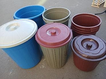 Nasoslar və hidroforlar: Plastik qapaqlı vedrə və tullantı qabları dəsti - Müxtəlif həcm və — 4