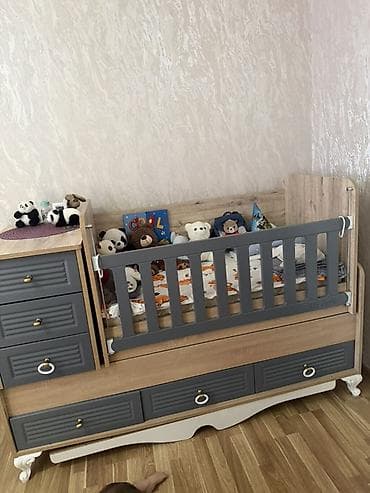 matras islenmis: Oğlan və qız üçün, Yeni, Dördbucaq, Beşik, Matras ilə, Yellənmə mexanizm ilə — 3