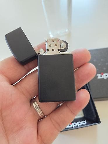 smart saat sim kart: Orginal zippo black mat slim madelidi cizig eziy yoxdu usdunde — 2