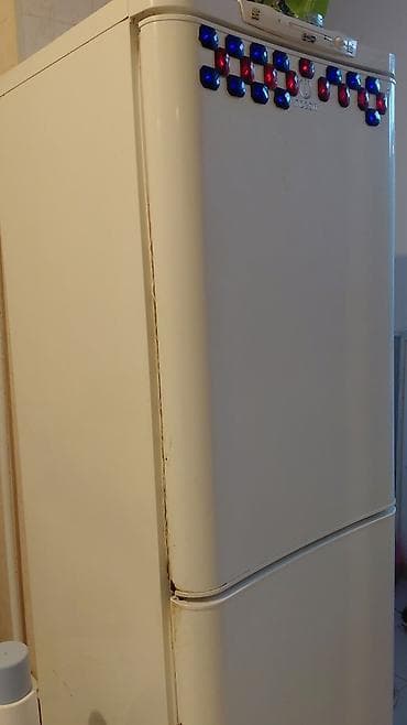 ağ qulaq: İşlənmiş 2 qapılı Indesit Soyuducu Satılır, rəng - Ağ — 2