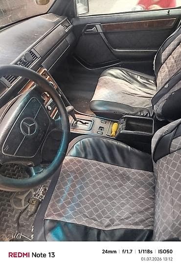 Mercedes-Benz E 250: 2.5 l | 1994 il Sedan — 5