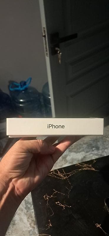iphone 8plus barter: IPhone 11, Qara — 5
