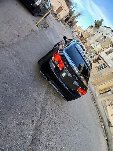 Chevrolet Cruze sedan - Kuzov: qara rəng, aerodinamik body-kit və