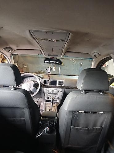 hibrid avtomobil: Opel Signum: 2.2 l | 2003 il 32644 km Universal — 3