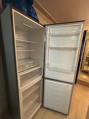 samovar satilir: 🆘Təcili satılır❗️ Hisense iki qapılı soyuducu (aşağı dondurucu) tam — 2