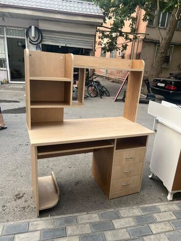 хонтахта стол: İşlənmiş, Saş kəsimi üçün masa, Güzgülü — 2