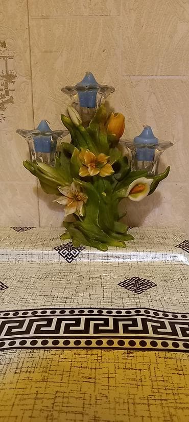 Süfrə qab-qacaqı: Mətbəx qabları dəsti – keramika və şüşə Tərkib: - Keramika çaydan — 7