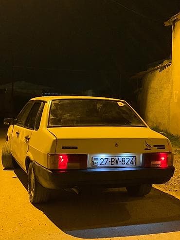 lada vaz priora: Lada Samara (VAZ-2109) hetçbek - Kuzov: 5 qapılı hetçbek, ağ rəng — 2