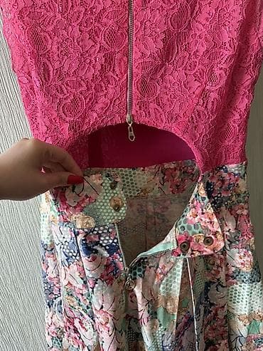 vecerni paltar: Qadın geyimi – iki hissəli görünüşlü şifon/dantel don; Xüsusi dizaynla — 3