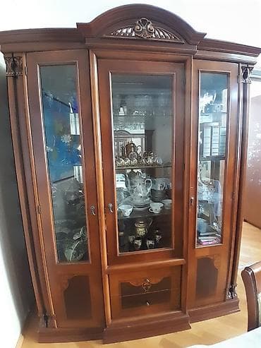 Klassik üslubda vitrinli bufet Türkiyə istehsalı - Material: təbii lalafo.az -da Klassik üslubda vitrinli bufet Türkiyə istehsalı - Material: təbii