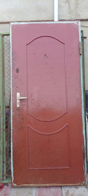 qaraj qapıları: Metall qapı – çərçivə və aksesuarlarla - Material: qalın metal — 1