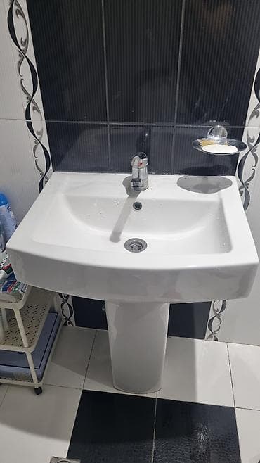 Satılır: Piyedestallı hamam çanağı və qarışdırıcı dəsti - Model — 1