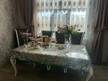 Açılmayan, Dördbucaq masa, 4 stul