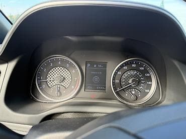 panelerin satisi: Hyundai Elantra sedan - Korpus: gümüş rəng, aqressiv ön panjur və — 7