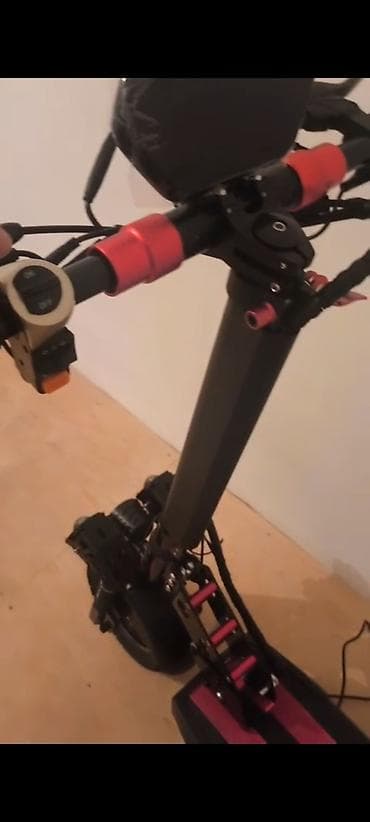 электросамокат: Elektrik skuter – qara/qırmızı dizayn, güclü şəhər və off-road yürüşü — 6