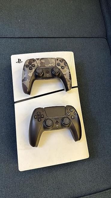 Playstation 5 Slim diskli iki dualsense her bir seyi qaydasinda