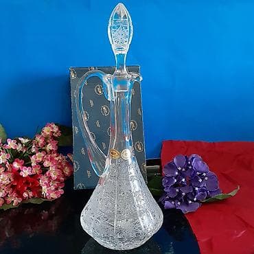 Tom qrafin sok ve ya su ucun