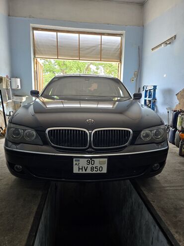 купить чехлы на авто: BMW 750LI: 4.8 l | 2007 il Sedan — 1