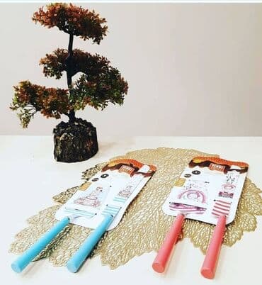 tort catdirilma: Tort bıçağı ve tort götüren — 1