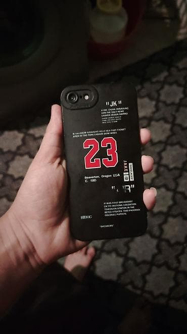 iphone duba: IPhone SE, Qara, Qırıq — 2