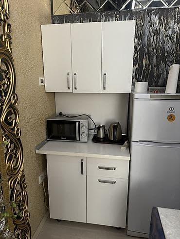 şkaf kuxna: Mətbəx üçün yığma şkaf dəsti - Rəng: ağ - Üst modullar: 3 qapılı asma — 2