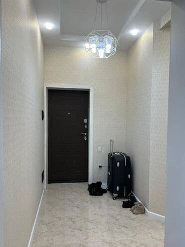 kesle kiraye: Xətai metrosuna yaxin Babək plazaya yaxin 20 mertebeli binanın 18-ci — 7