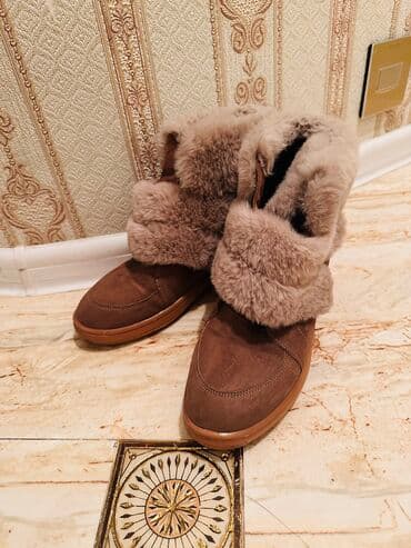 Uqqilər, Ölçü: 37, rəng - Qəhvəyi, İşlənmiş