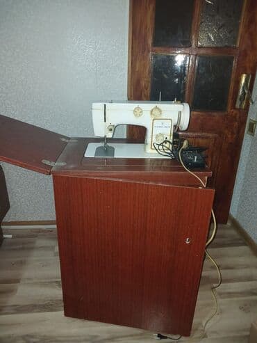 швейная машина чайка с тумбой: Швейная машина Chayka, Электромеханическая — 1