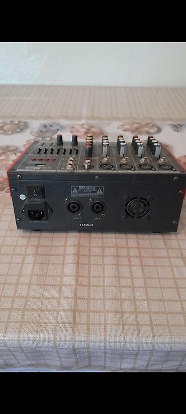 gence velosiped satisi: Yamaha MQ6 mikser/amplifikator - 4 ədəd mono mikrofon/xət giriş — 2