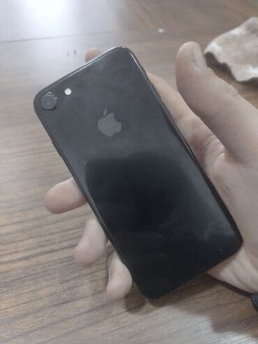 IPhone 7, 32 GB, Qara