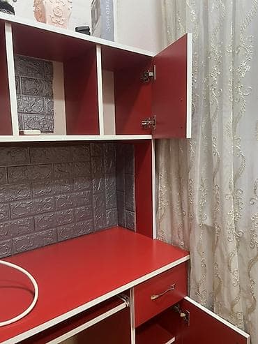 komputer setup: Düz masa, Polkalı, Siyirməli, Sadə laminat, Kredit yoxdur — 4