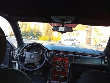Аксессуары и тюнинг: Mercedes-Benz E-Class: 2.2 л | 1996 г. Седан — 8
