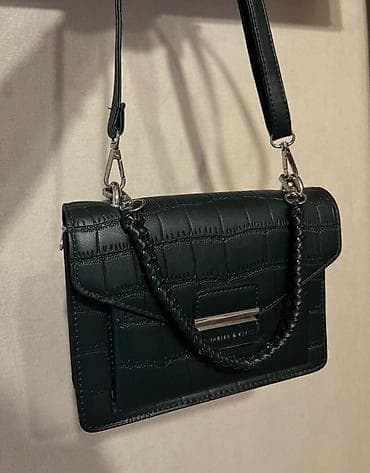 Charles & Keith qadın çantası A-Class çantadır baha alınıb,az — 4