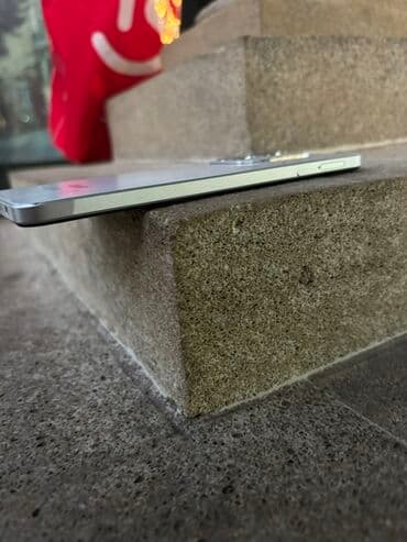 realme 10 qiymeti: Oppo A3, 128 GB, rəng - Ağ, Düyməli, Barmaq izi, Face ID — 3